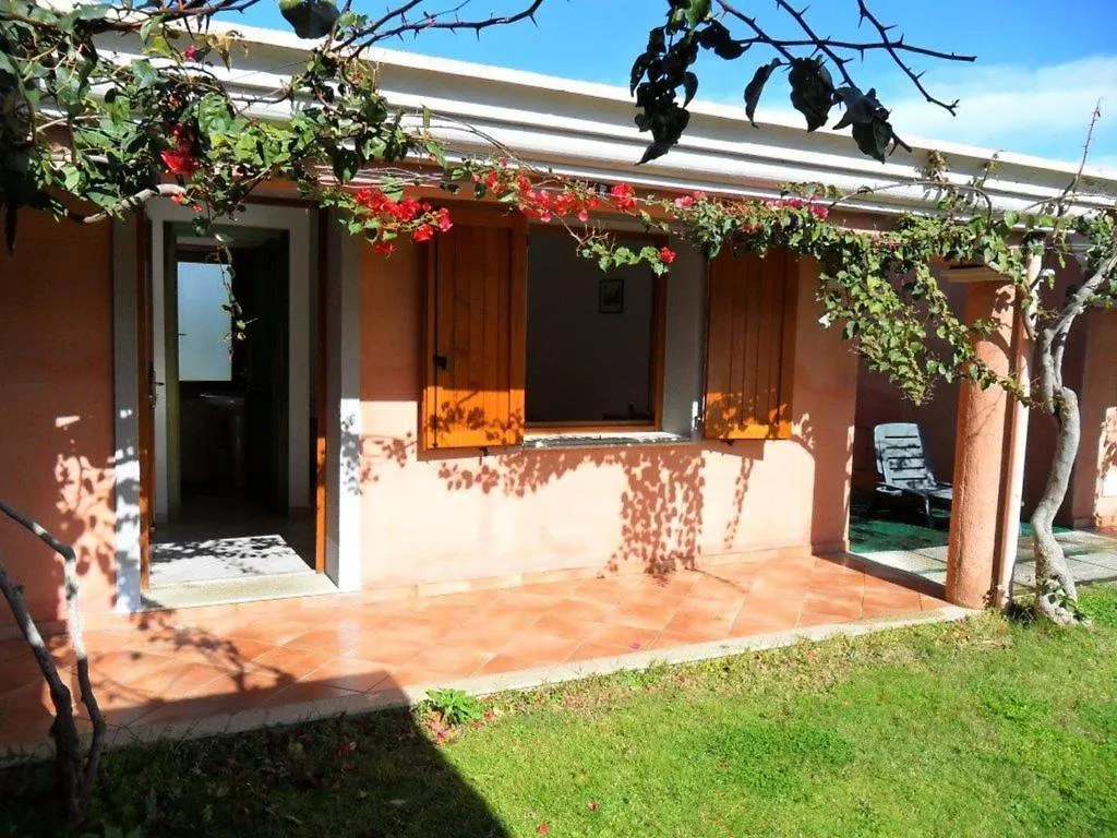 Hotel Sant'Efisio Lotzorai 3*,